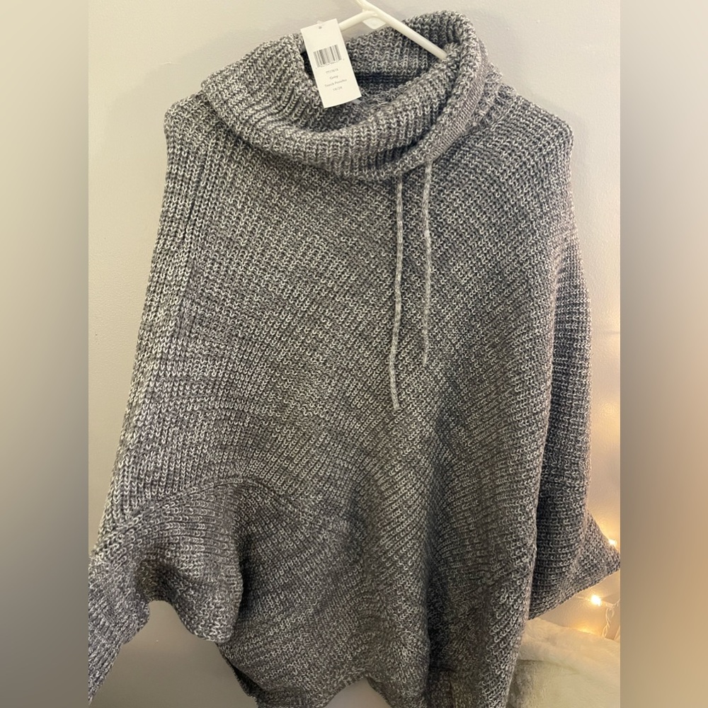 Oversize ponco sweater 1x/2x